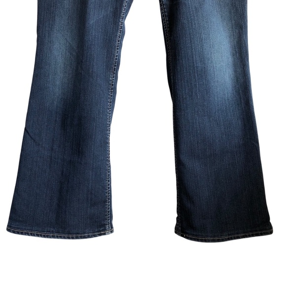 Silver Jeans Suki Size 34 HEMMED Dark Wash Flare Denim - Picture 3 of 13